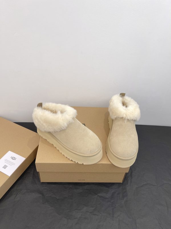 3517- Classic Snow Boots