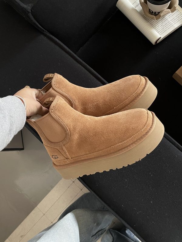 wsxc1761060986822_1 UGG mid-calf snow boots