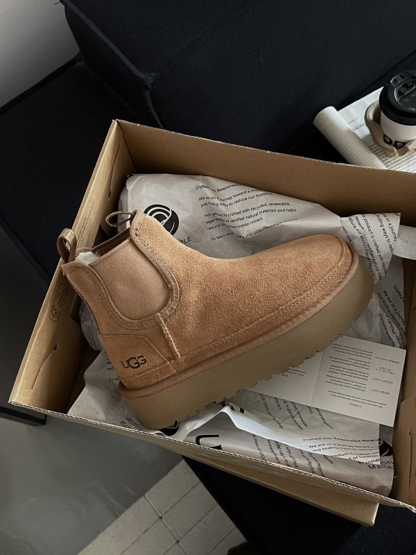 wsxc1761060986822_5 UGG mid-calf snow boots