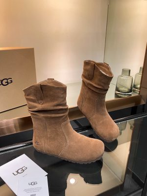 wsxc1761061371826_1 UGG Stacked Birken Fold Short Boots