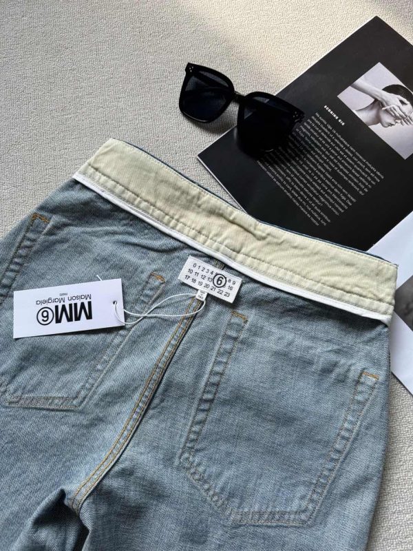 MM6 Early Spring New Item: Button-Fly High-Waist Slim-Fit Ripped Versatile Slightly Curved Denim Jeans