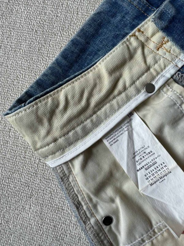 MM6 Early Spring New Item: Button-Fly High-Waist Slim-Fit Ripped Versatile Slightly Curved Denim Jeans