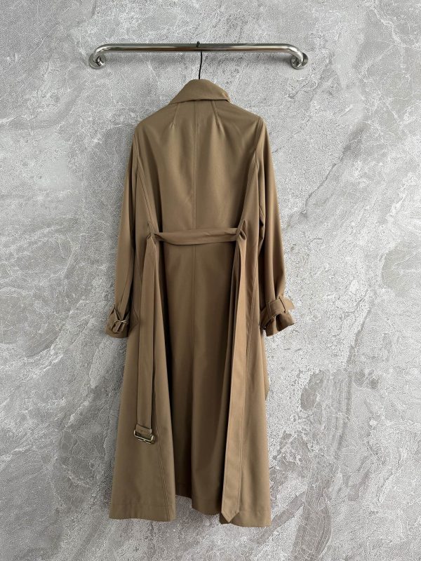 Scarf- cape-trench coat