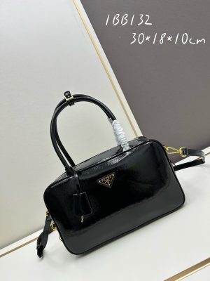 wsxc1761438622484_0 Prada handbag
