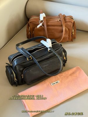 wsxc1761440935663_0 MIUMIU mini motorcycle bag