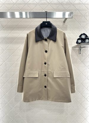 wsxc1762282953665_0 Bottega Veneta woven collar trench coat
