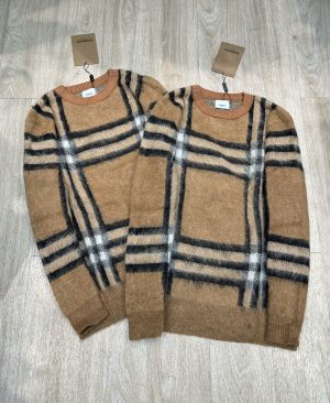 wsxc1762283985696_0 Burberry check loose mohair round-neck sweater